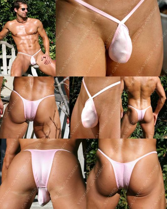 Парни в эротических стрингах