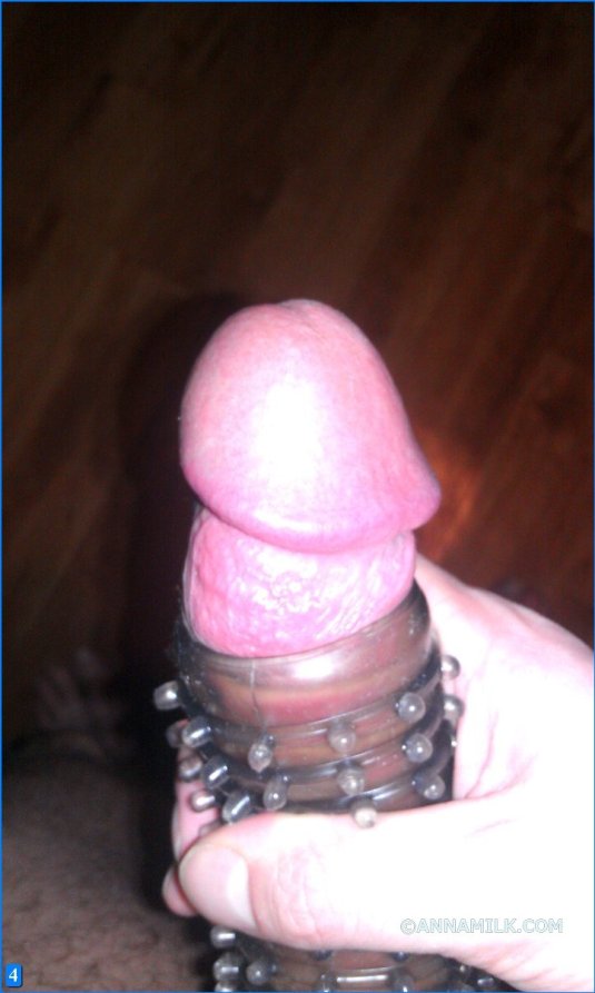 Одевание насадки на член