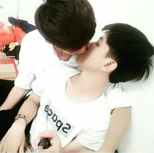 Милые корейские парочки парней