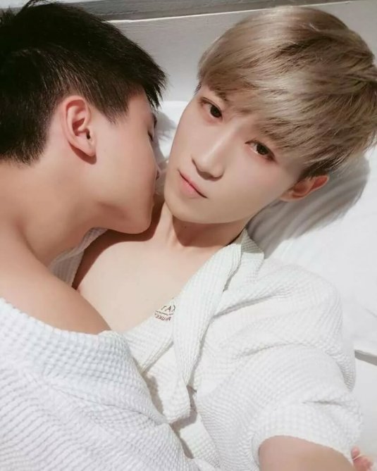 Нежные мальчики