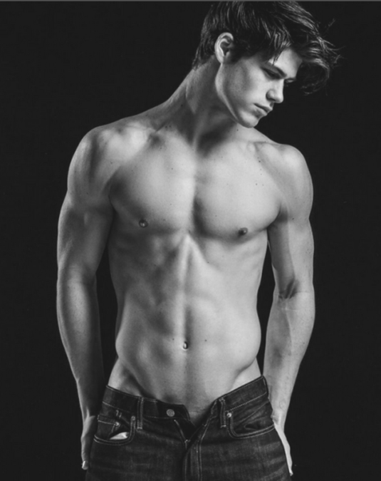 Красивые эротические мужчины