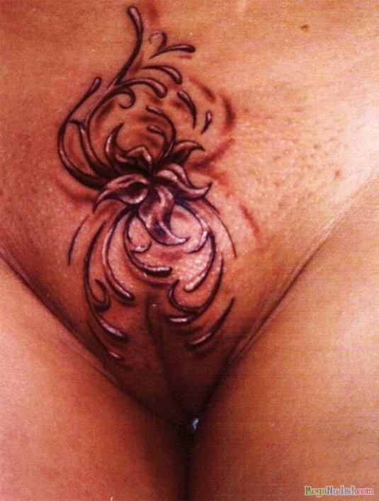Женские интимные Татуировки фото