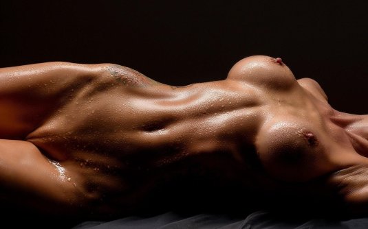 Красивое голое тело женщины