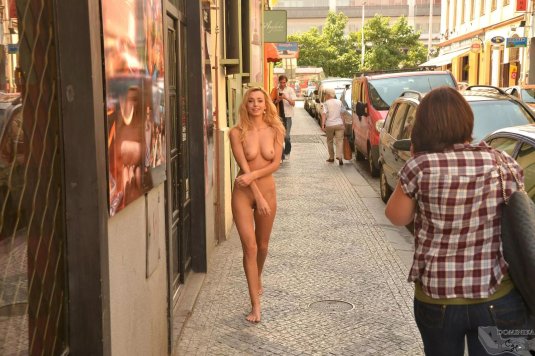 Эротика на публике