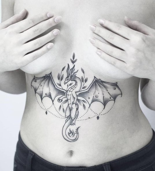 Дракон тату для девушки