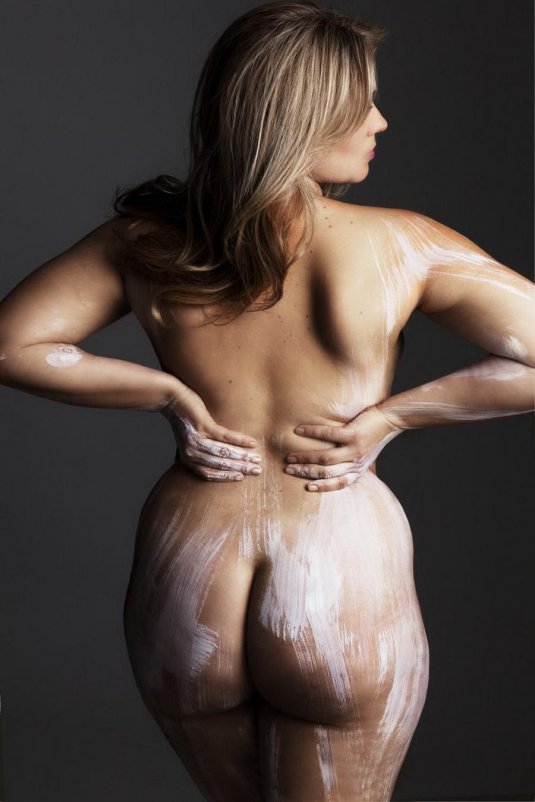 Виктория джанашвили модель плюс сайз nude