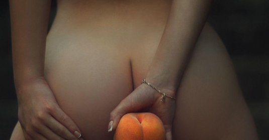 Сочные персики