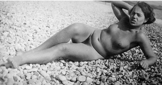 Голые советские женщины на пляже