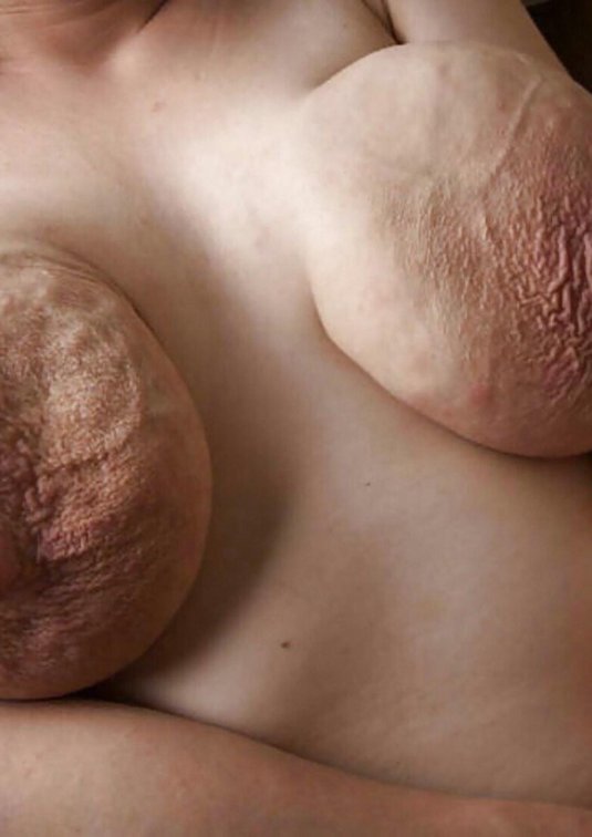 Большие ореолы сосков порно