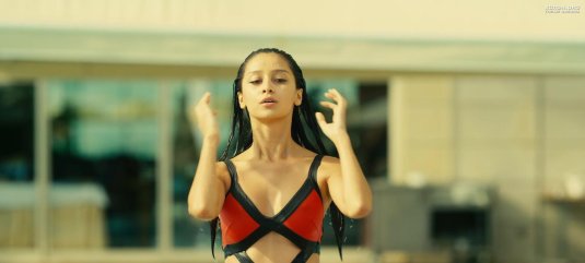 Равшана куркова в купальнике