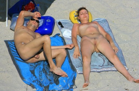 На пляже порно