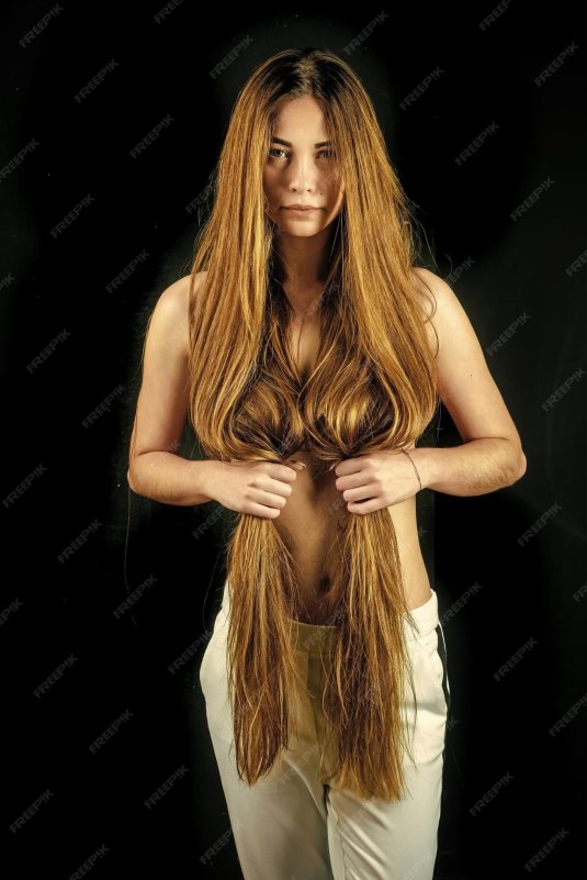 Девушки с длинными волосами ню