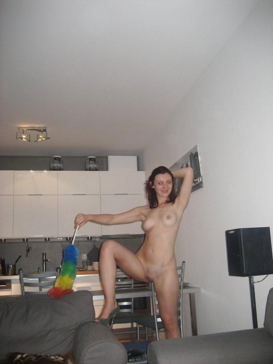 Голые девчонки в квартире