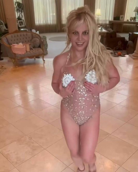 Спирс бритни джин