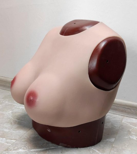 Силиконовая накладная грудь