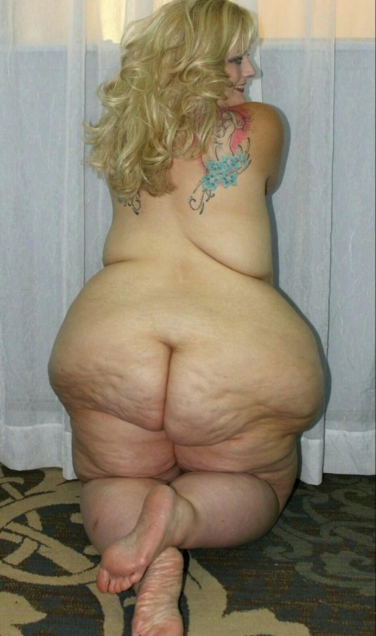 Огромные задницы толстушек