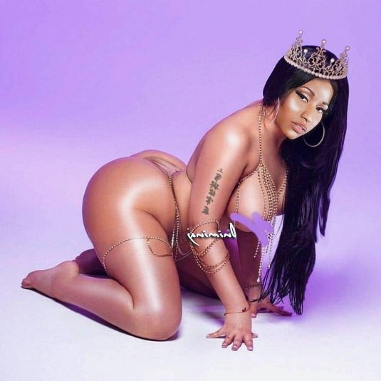 Ники минаж эротическая фотосессия