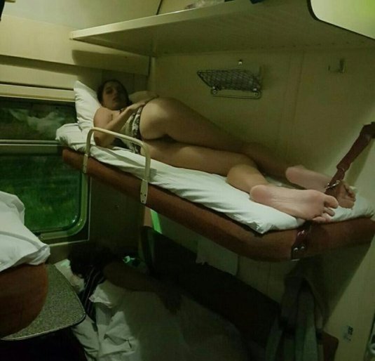 Плацкарт голые