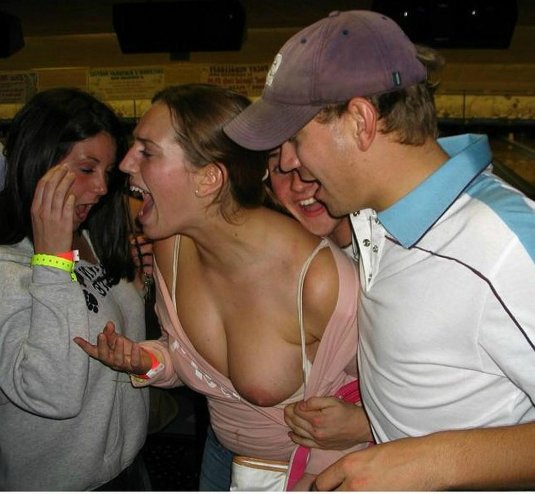 Засвет сисек