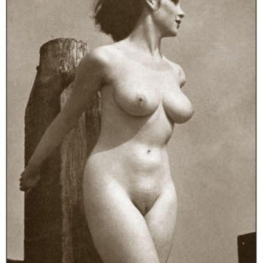 Ретро фотографии голых женщин