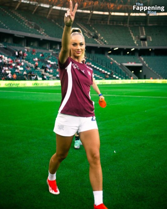 Алиша леманн футболистки швейцарии