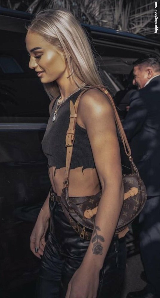 Дуа липа на грэмми 2022