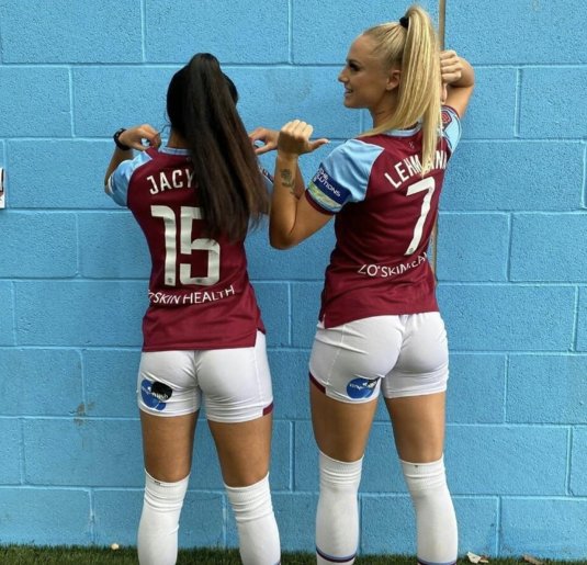 Футболистка lehmann