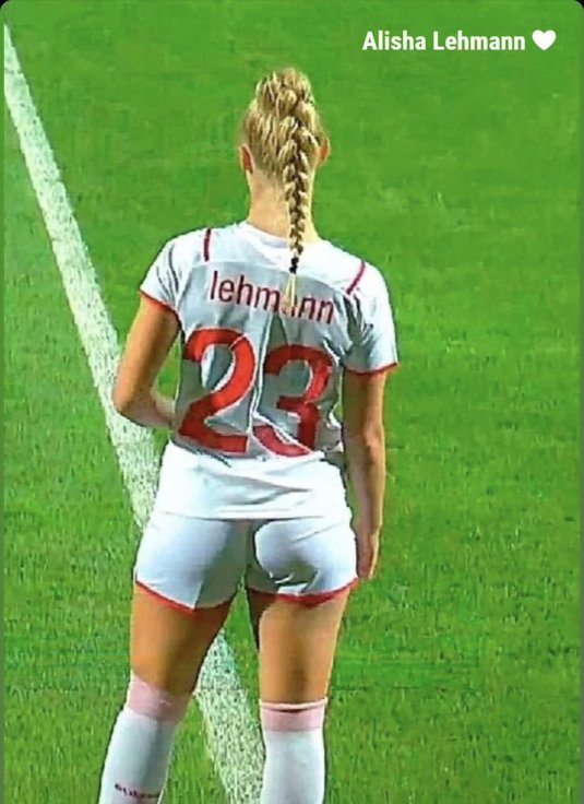 Футболистка lehmann