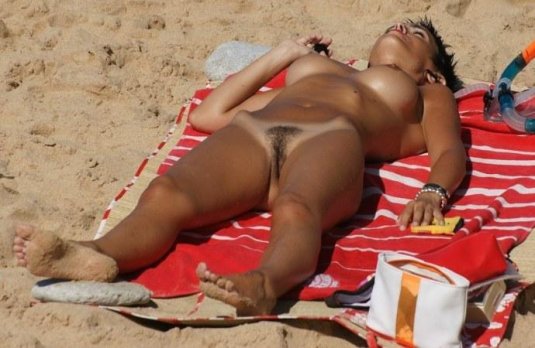 Голые загорелые женщины