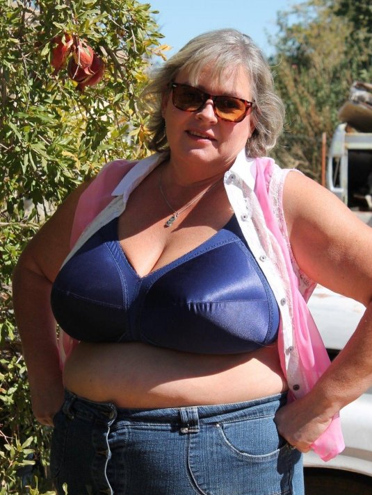 Огромные сиськи старух