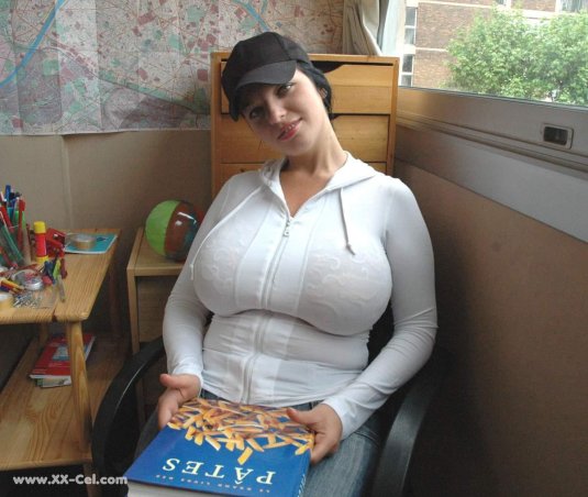 Толстая мама с большой грудью