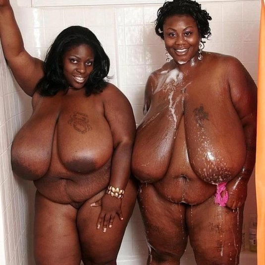 Голая толстая негритянка
