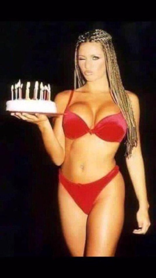 С днем рождения голые