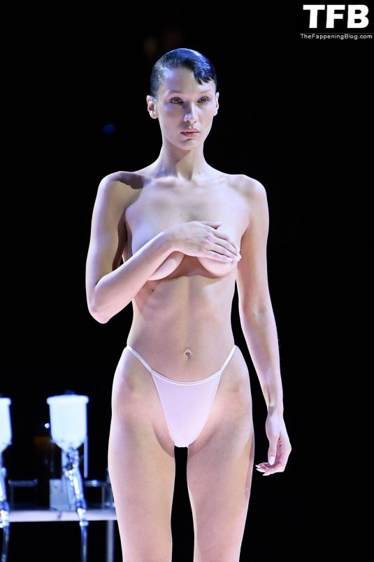 Белла хадид 2022