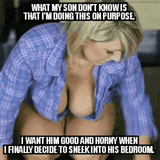 Сиськи вываливаются из одежды