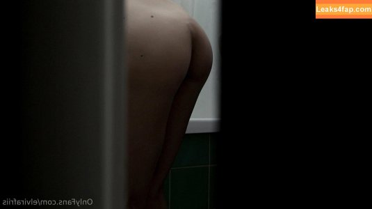 Обнаженная актриса