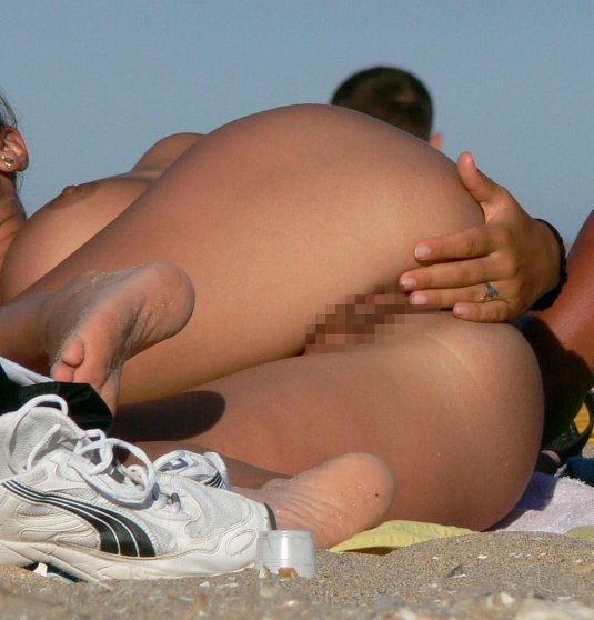 На пляже порно