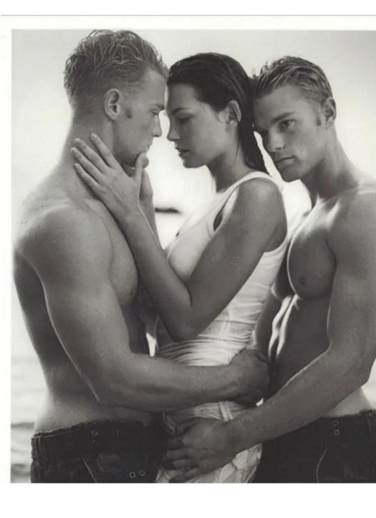 Любовь втроем каролин мерфи