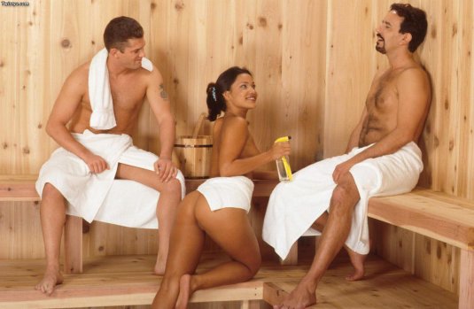 Баня с тёлками