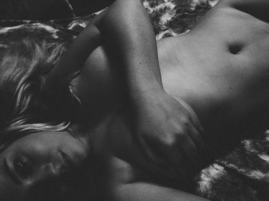 Женщина которая