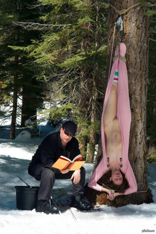 Голые зимой на природе бдсм