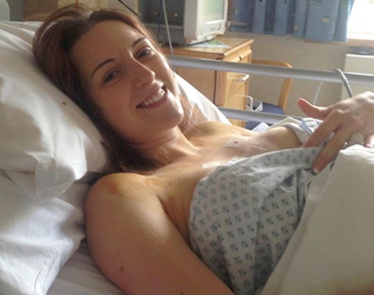 Девушка после операции