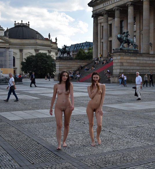 Берлинские женщины голые