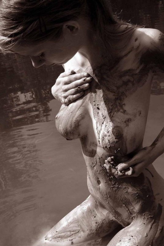 Сиськи в грязи