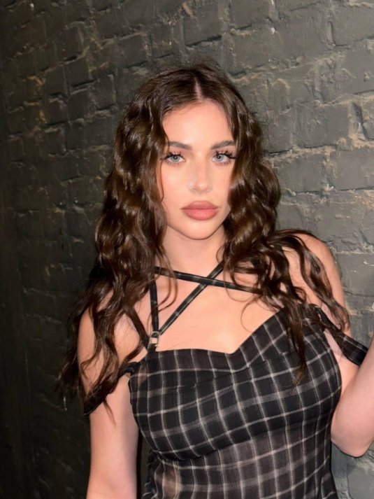 Адель вейгель