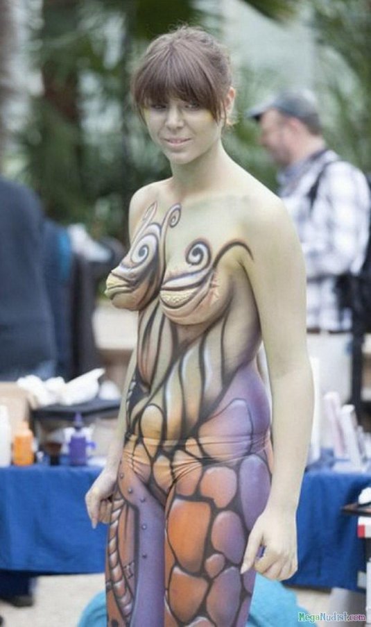 Разрисованные женские тела