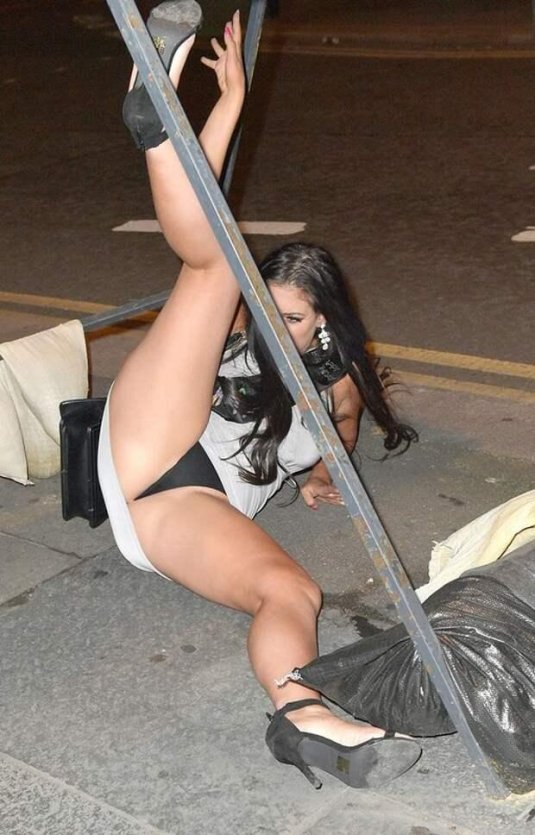 Хлоя ферри пьяная