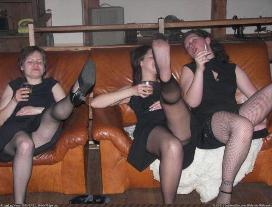 Вечеринка в колготках ню