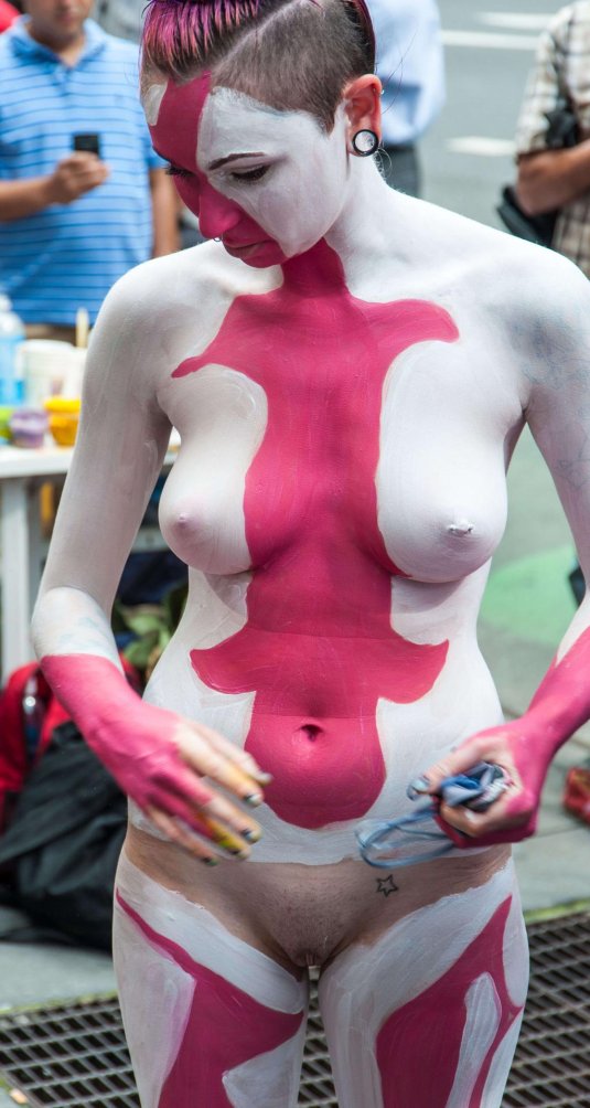 Бодиарт без цензуры