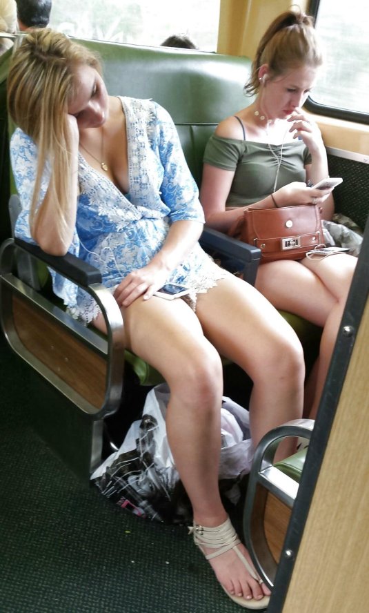 Засветилась в общественном транспорте